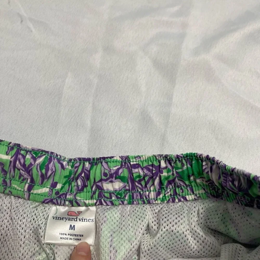 Vineyard Vines Seahorse Chappy Swim Trunks Size Medium
